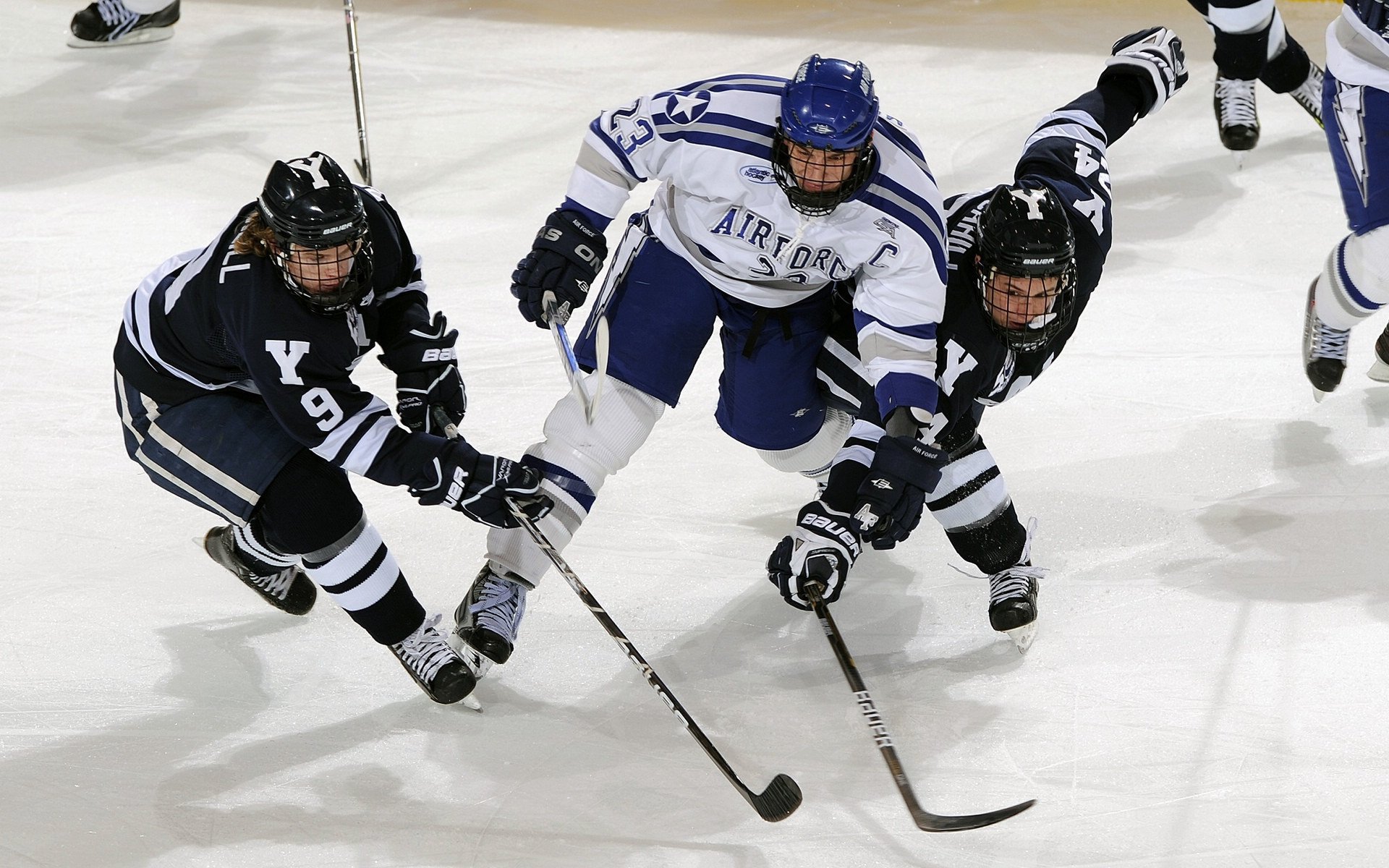 世界杯:一名替补门将全程未出场 却凭赛前更衣室演讲被队友票选“精神支柱”